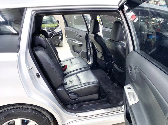 TOYOTA豐田 WISH  第16張相片