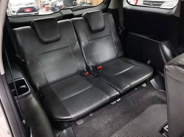 TOYOTA豐田 WISH  第17張相片