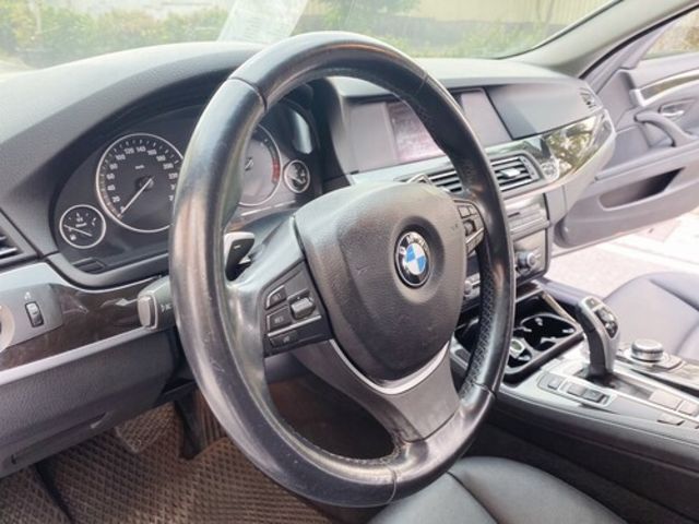 BMW寶馬 520D  第8張相片