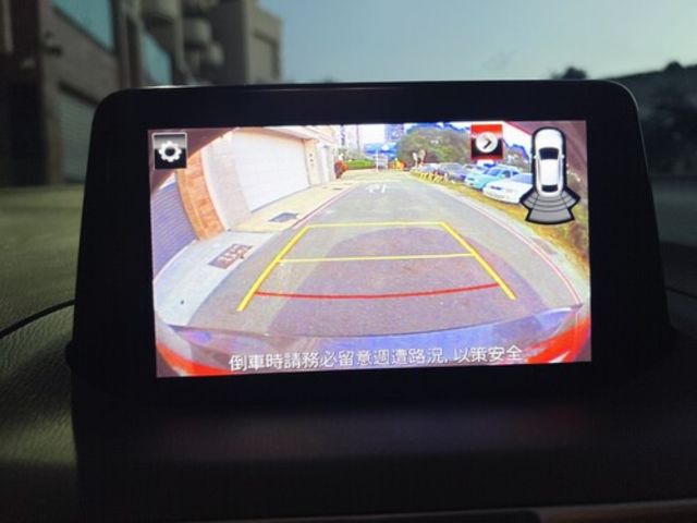 MAZDA馬自達 MAZDA 3  第10張相片