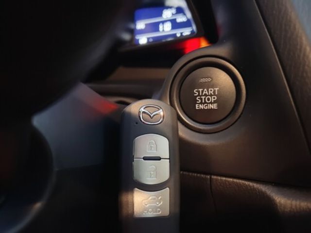 MAZDA馬自達 MAZDA 3  第12張相片