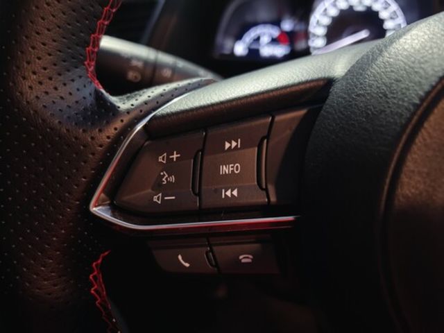 MAZDA馬自達 MAZDA 3  第14張相片
