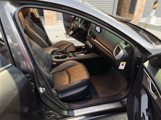 MAZDA馬自達 MAZDA 3  第18張相片