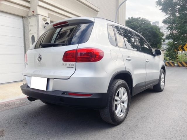 VOLKSWAGEN福斯 TIGUAN  第2張相片