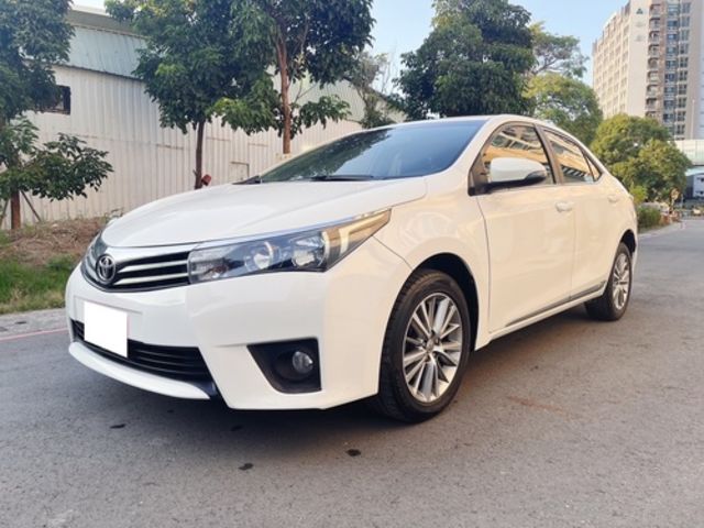TOYOTA豐田 ALTIS  第1張相片