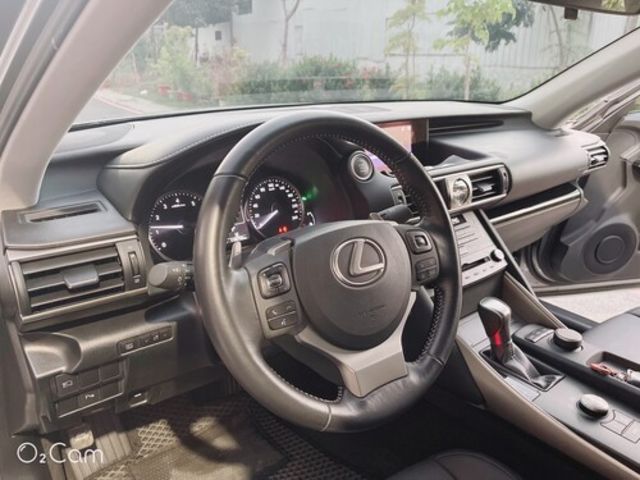 LEXUS凌志 IS 300  第8張相片