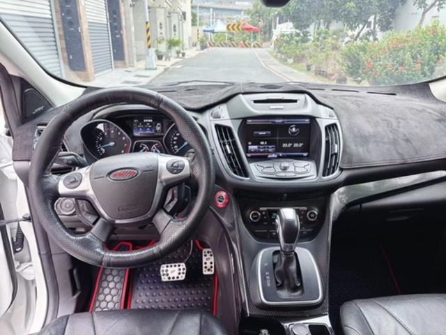FORD福特 KUGA  第9張相片