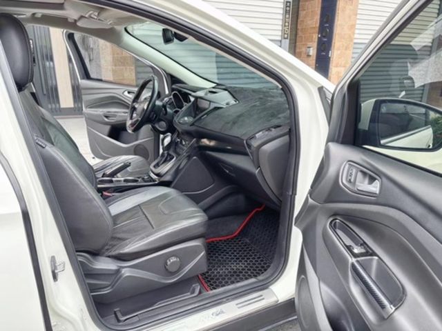 FORD福特 KUGA  第18張相片