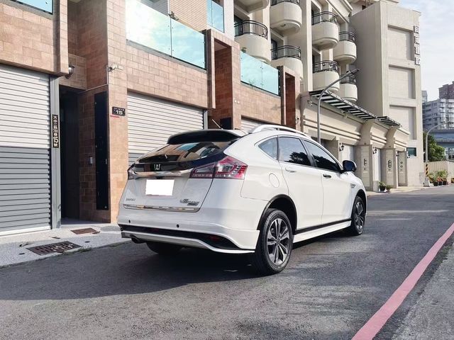LUXGEN納智捷 U6 TURBO  第4張相片
