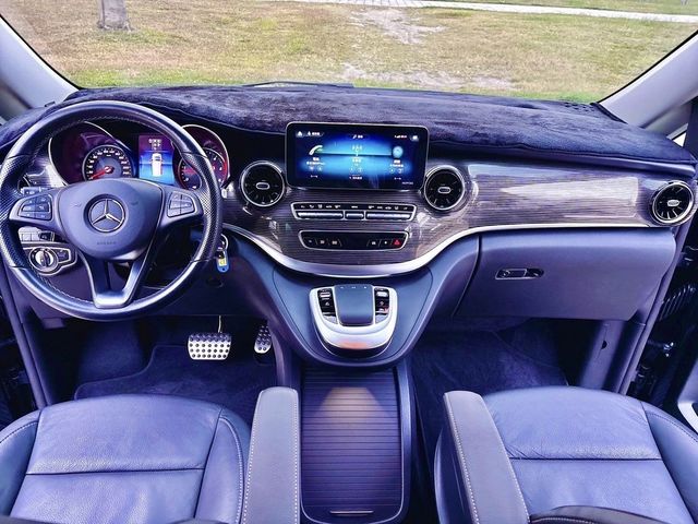 M-BENZ賓士 V250 D  第7張相片