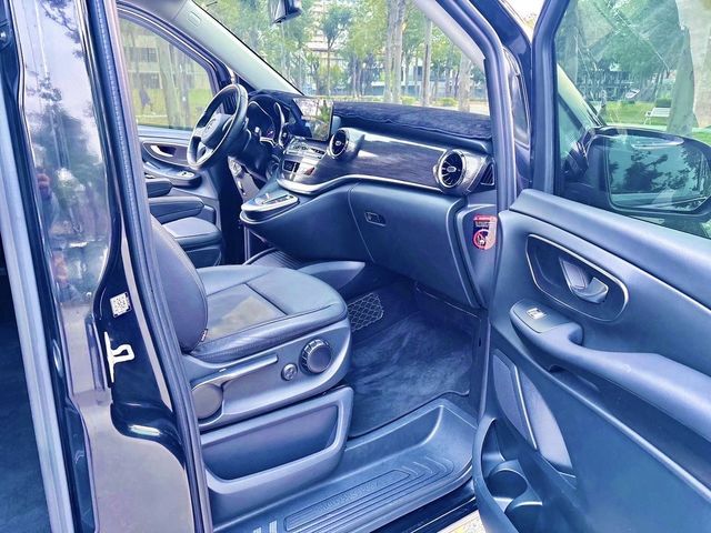 M-BENZ賓士 V250 D  第15張相片