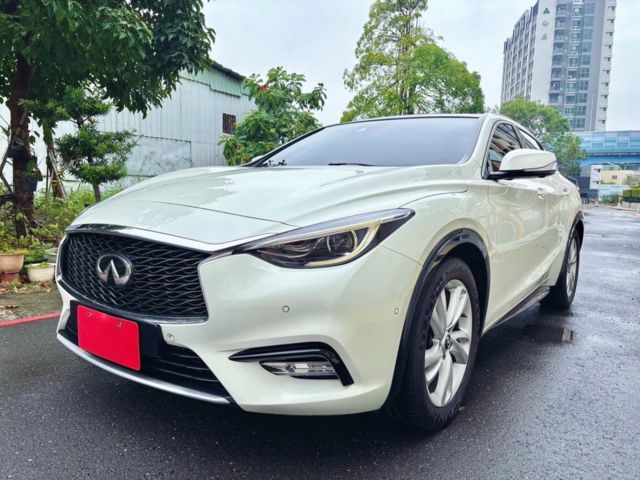 INFINITI無限 Q30  第3張相片