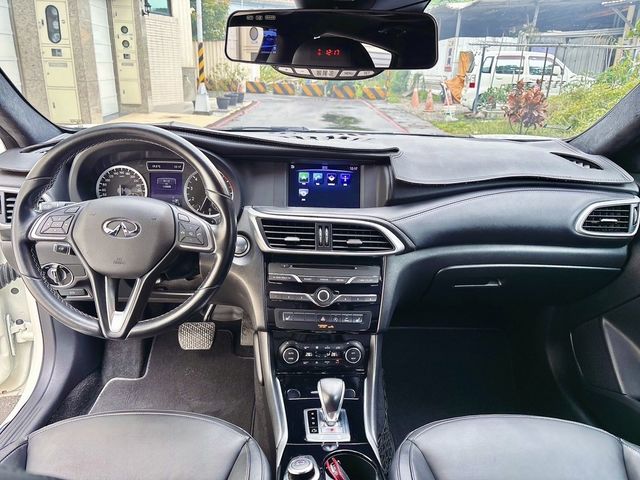 INFINITI無限 Q30  第13張相片