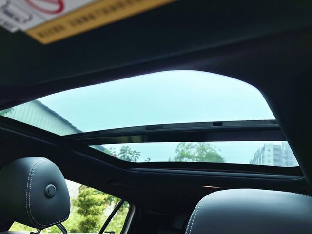 INFINITI無限 Q30  第25張相片