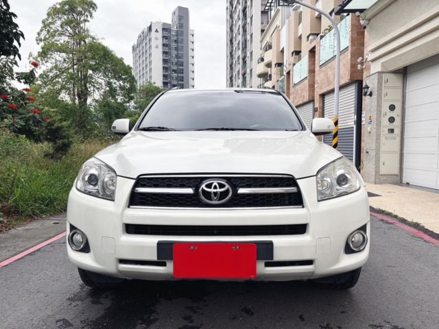 TOYOTA豐田 RAV4  第2張相片