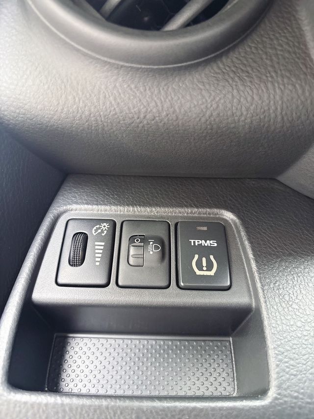 TOYOTA豐田 RAV4  第8張相片