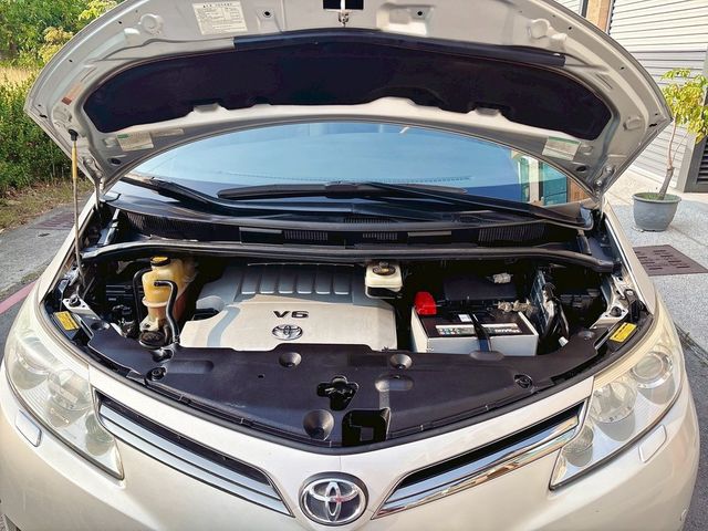 TOYOTA豐田 PREVIA  第8張相片