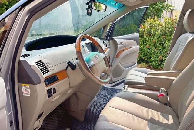 TOYOTA豐田 PREVIA  第16張相片