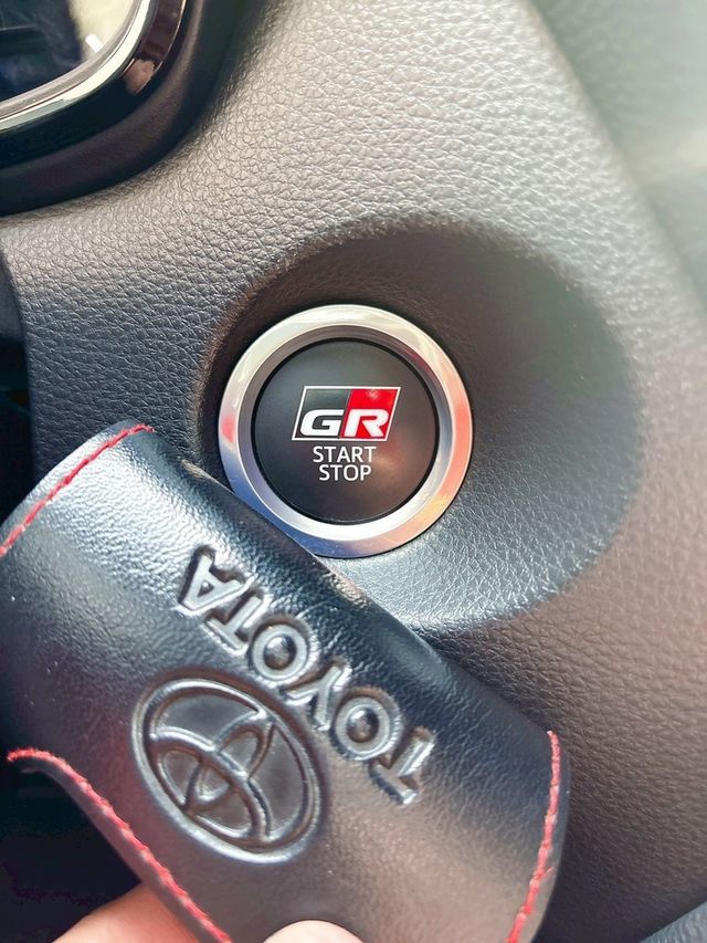 TOYOTA豐田 COROLLA CROSS HYBRID  第13張相片