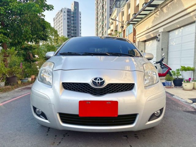 TOYOTA豐田 YARIS  第2張相片