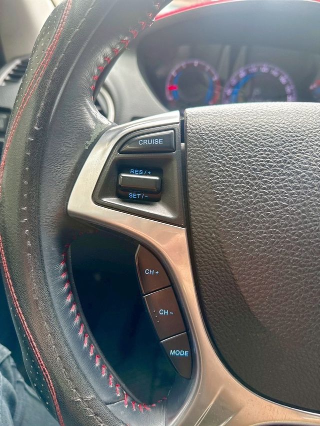LUXGEN納智捷 V7 ECO HYPER  第13張相片