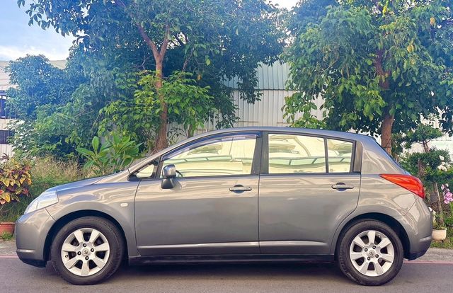 NISSAN日產 TIIDA  第3張相片