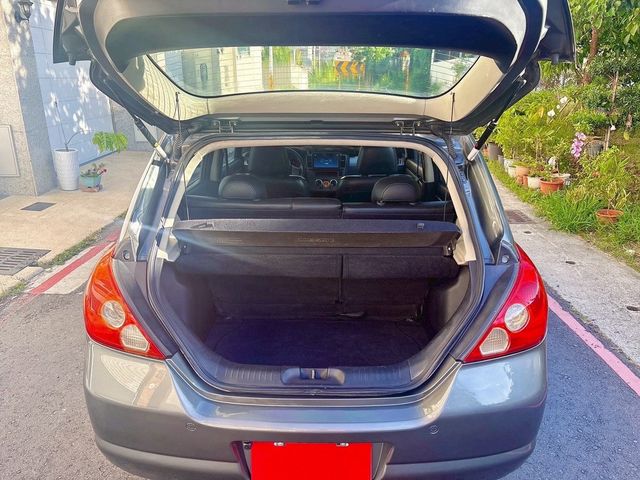 NISSAN日產 TIIDA  第19張相片