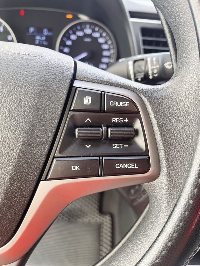 HYUNDAI現代 ELANTRA  第10張相片
