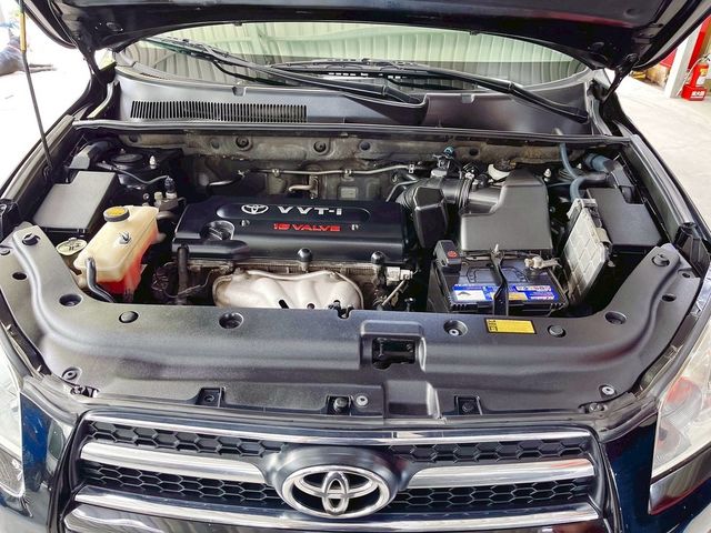 TOYOTA豐田 RAV4  第6張相片