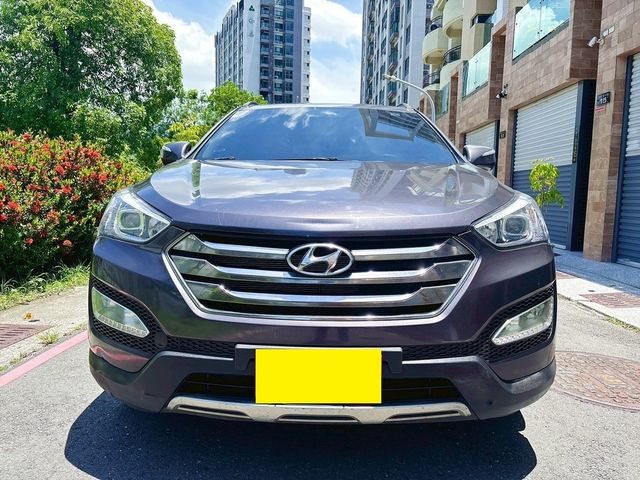 HYUNDAI現代 SANTA FE  第2張相片