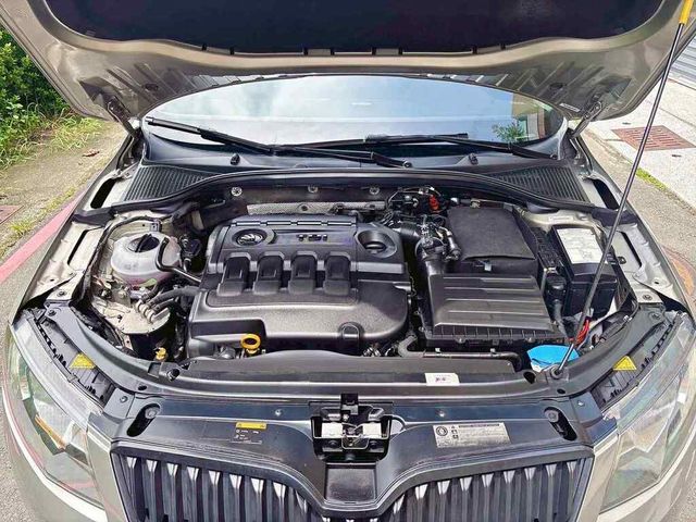 SKODA司科達 OCTAVIA COMBI  第6張相片