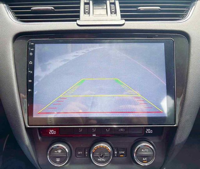 SKODA司科達 OCTAVIA COMBI  第8張相片