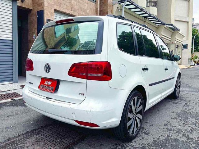 VOLKSWAGEN福斯 TOURAN  第2張相片