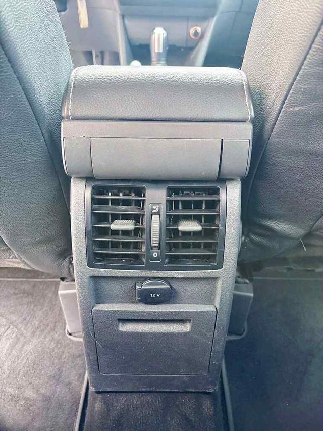 VOLKSWAGEN福斯 TOURAN  第14張相片