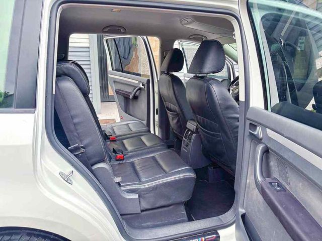 VOLKSWAGEN福斯 TOURAN  第18張相片