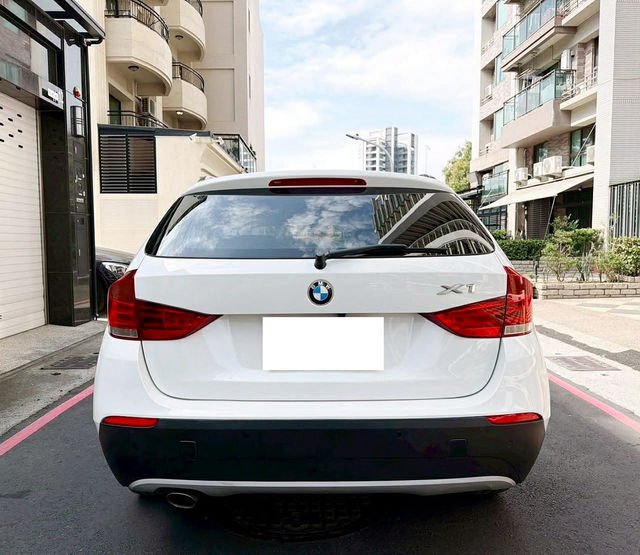 BMW寶馬 X1  第4張相片