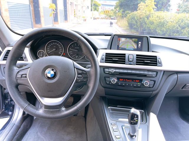 BMW寶馬 316I  第8張相片