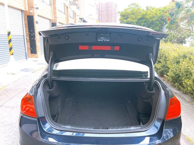 BMW寶馬 316I  第20張相片