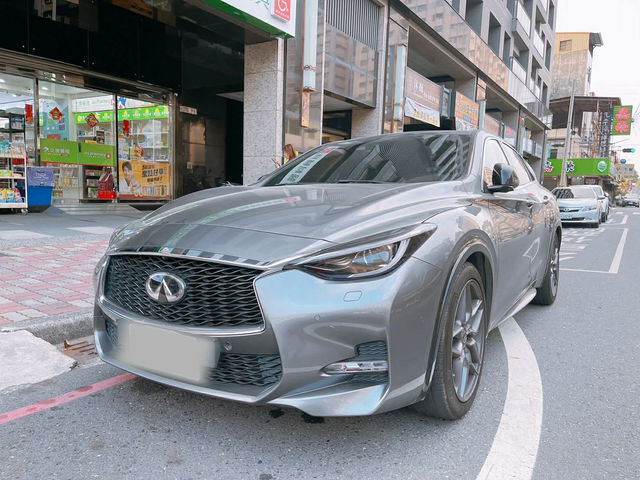 INFINITI無限 Q30  第1張相片