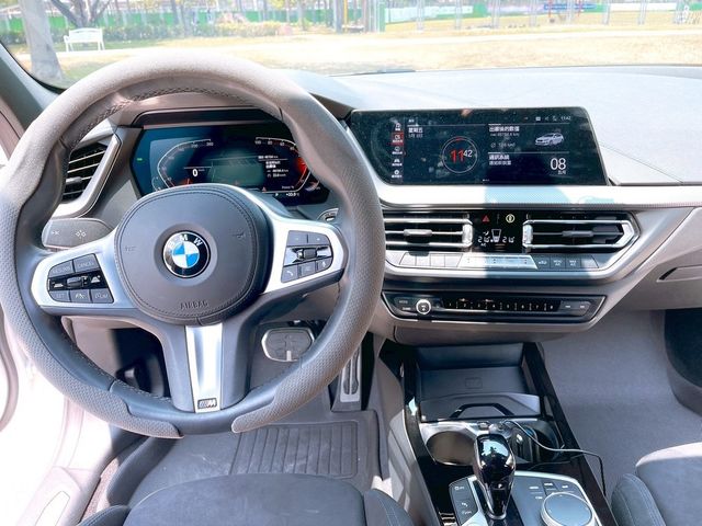BMW寶馬 118I  第14張相片