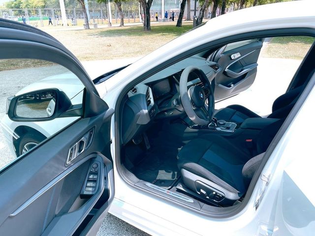 BMW寶馬 118I  第18張相片