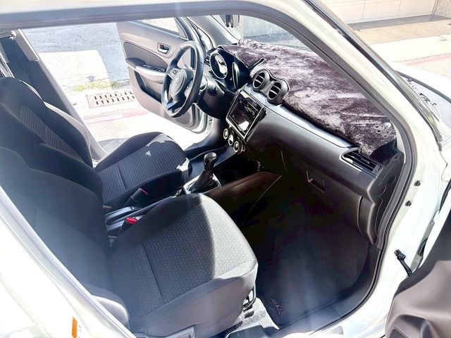 SUZUKI鈴木 SWIFT  第17張相片
