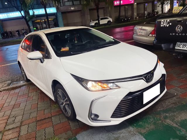 TOYOTA豐田 ALTIS  第4張相片