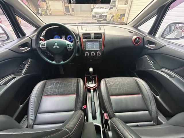 MITSUBISHI三菱 COLT PLUS  第5張相片