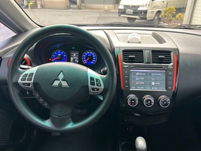 MITSUBISHI三菱 COLT PLUS  第7張相片