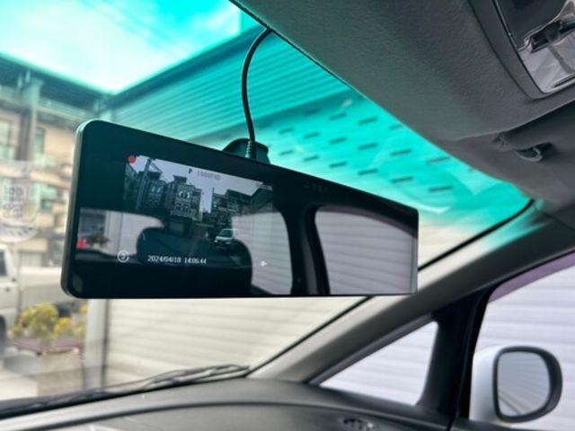 MITSUBISHI三菱 COLT PLUS  第10張相片