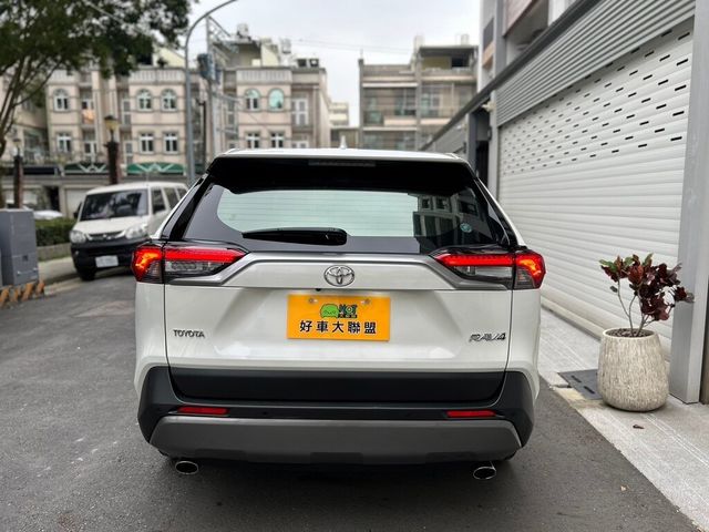 TOYOTA豐田 RAV4  第4張相片