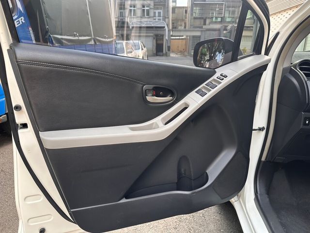 TOYOTA豐田 YARIS  第7張相片