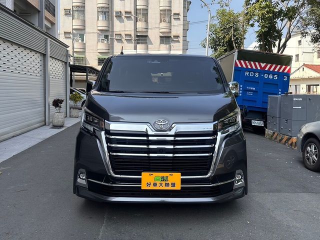 TOYOTA豐田 GRANVIA  第5張相片