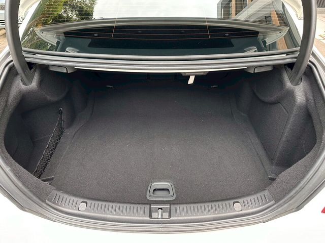 M-BENZ賓士 E300  第13張相片